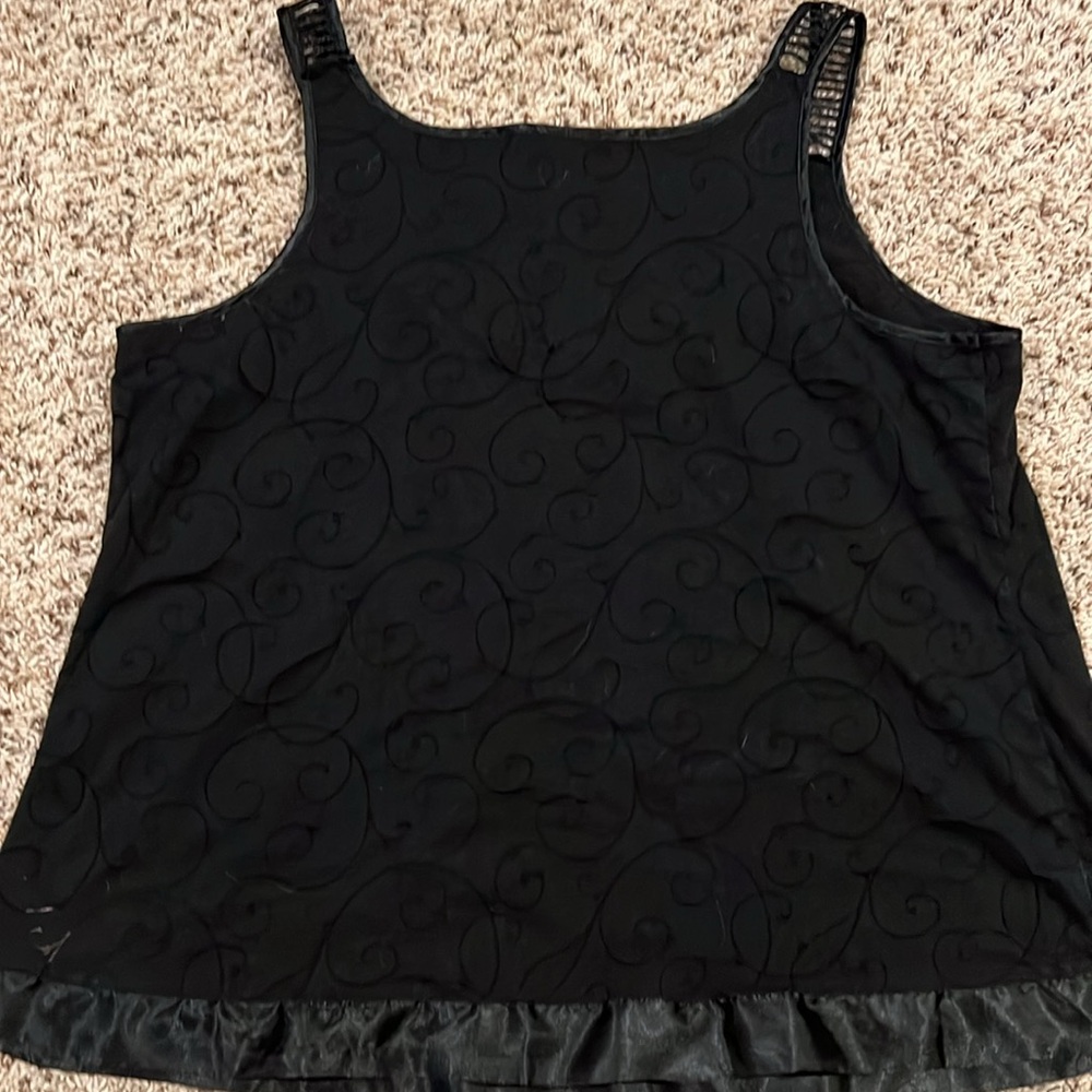 Size XL black blouse with a swirl design and ladder like straps - Picture 7 of 7
